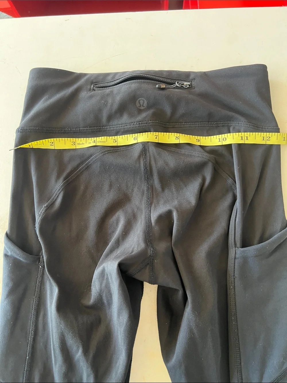 Lululemon Speed Tight IV leggings feature functional ruching detail